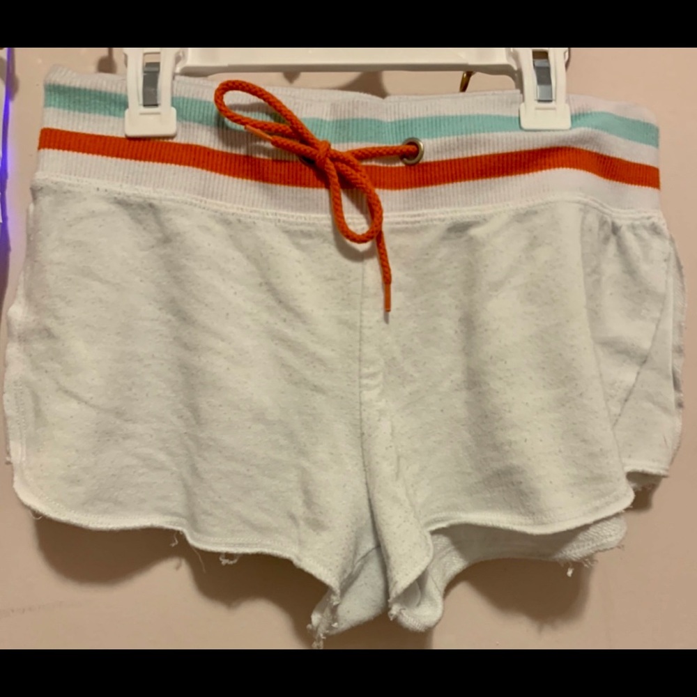 Sweatshirt and shorts lounge set